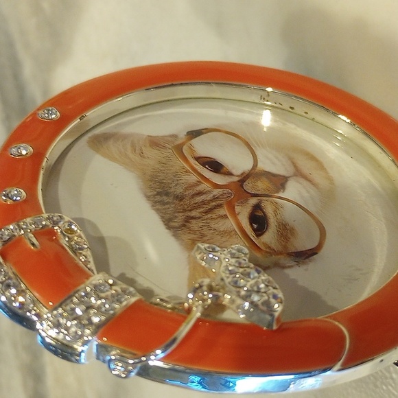 Adorable 😺 CAT Print with Frame - Picture 4 of 4